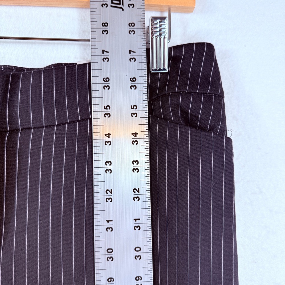 Chico's Pinstripe Trousers Womens 0 4 Black Slim Leg Corporate Stretch Suit NEW - Picture 4 of 9